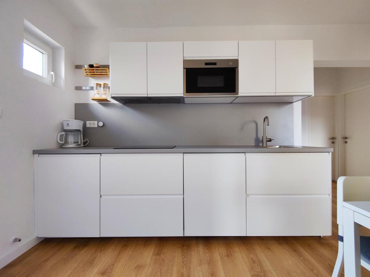 Apartment Lipa Ровінь Екстер'єр фото